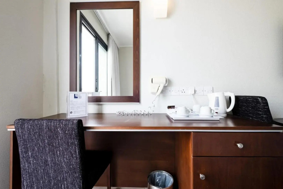 Livadhiotis City Hotel