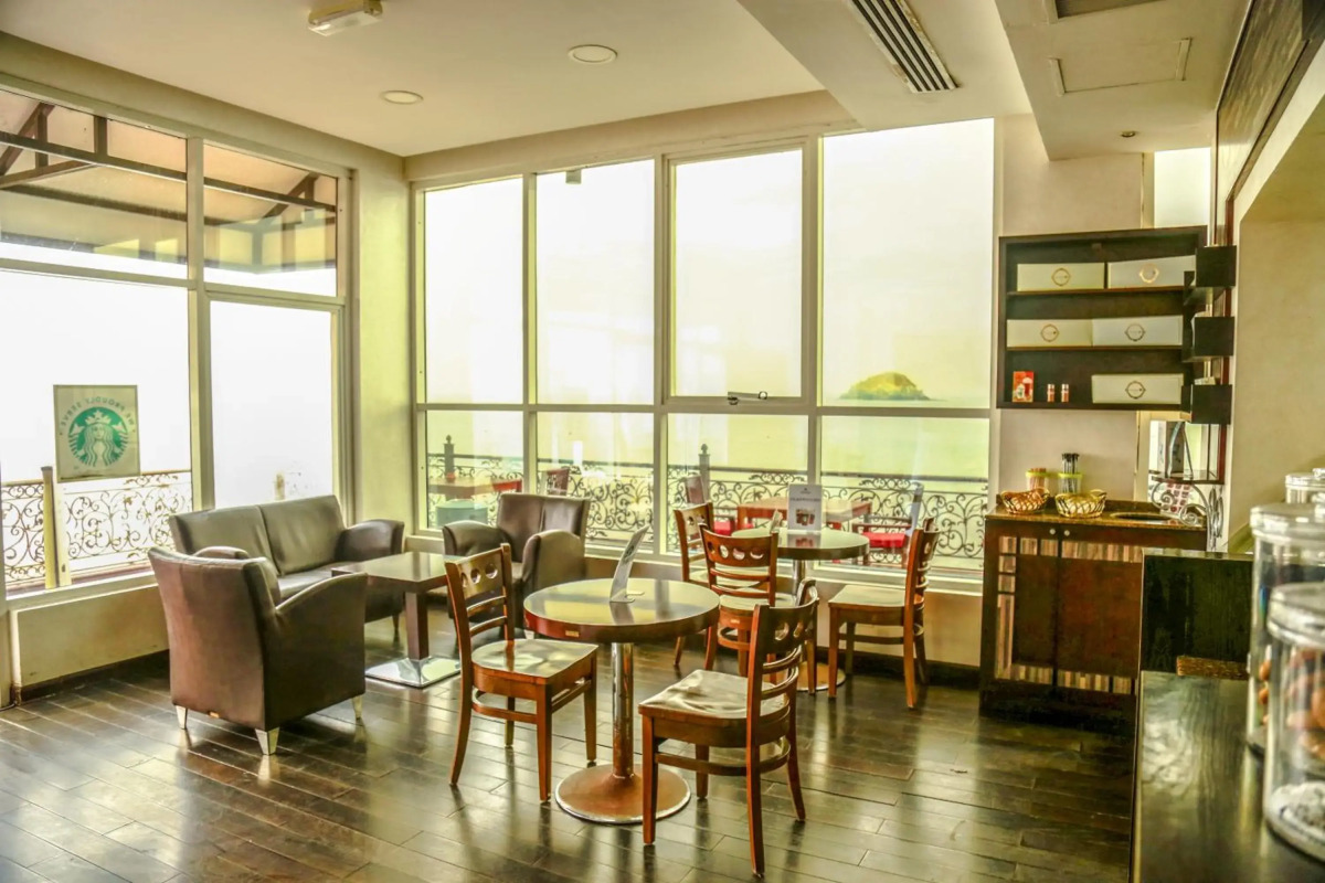 Royal Beach Hotel and Resort