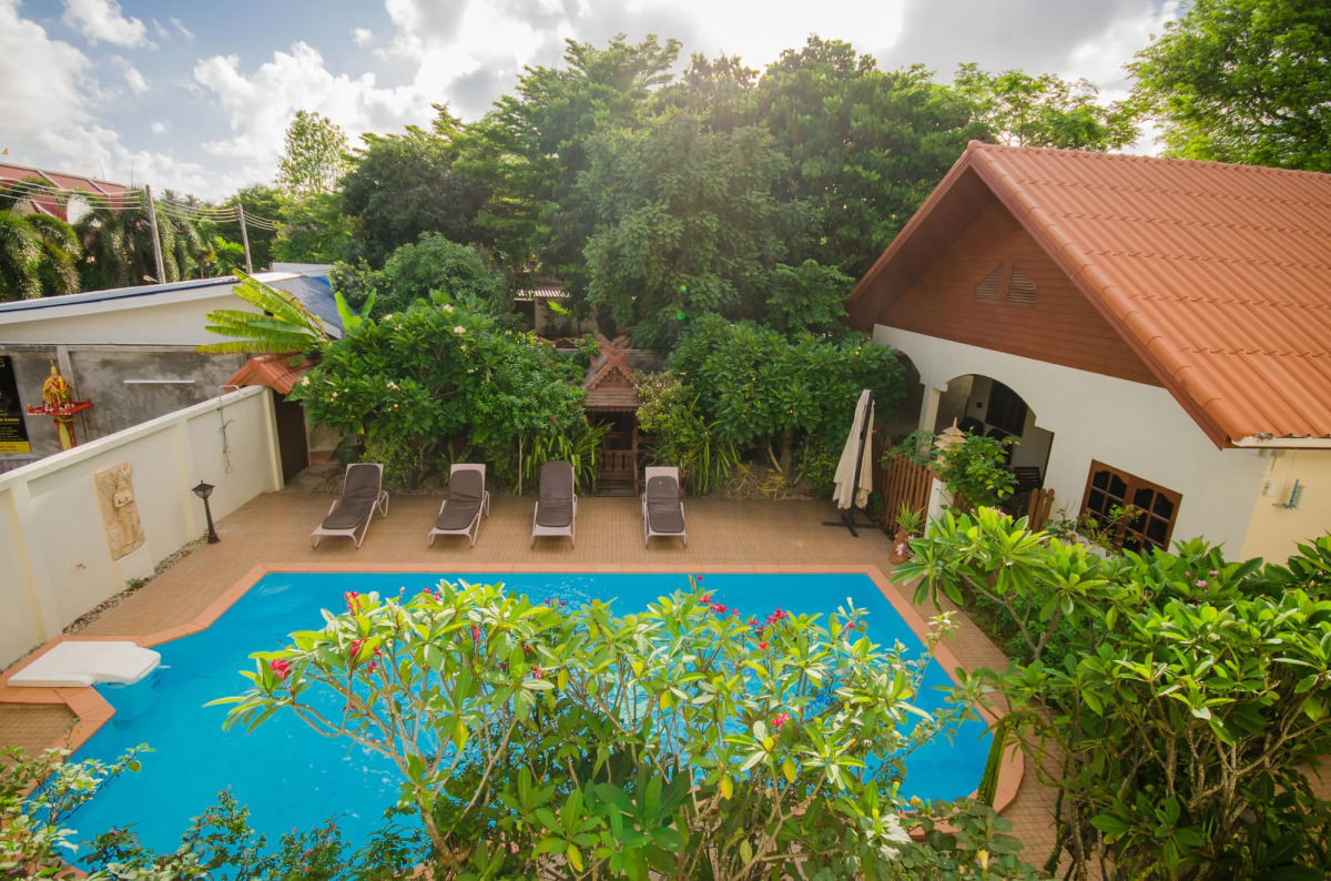 Namphung Phuket Boutique Resort
