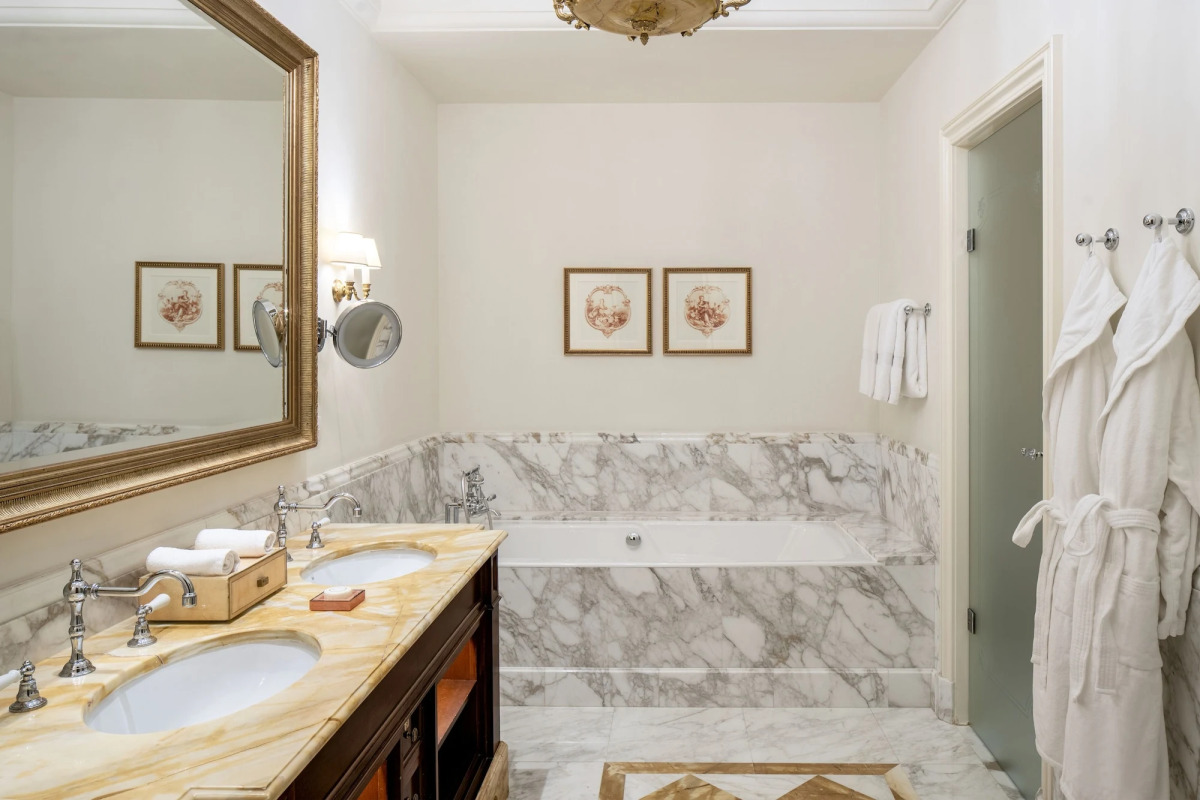 Отель Four Seasons Hotel Firenze