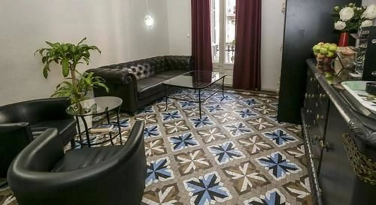 Hostal Balmes Centro