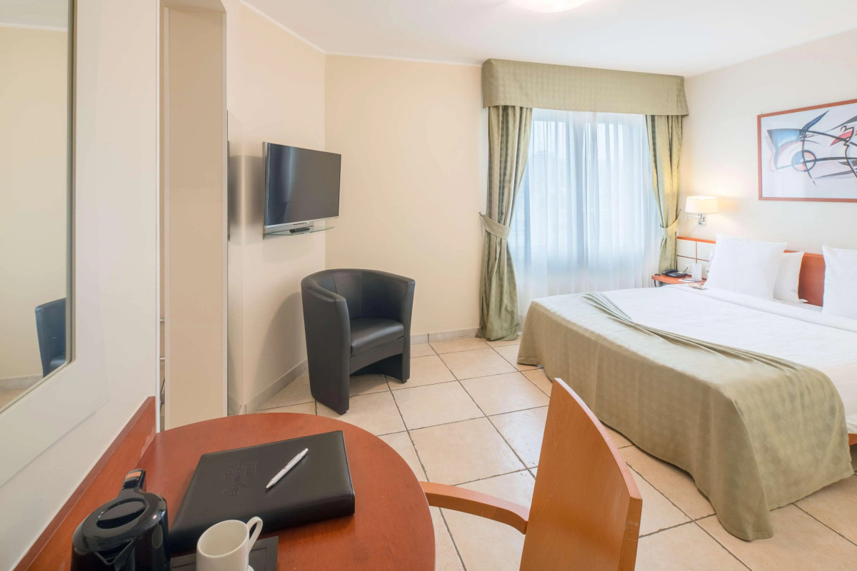 Best Western Plus Grand Hotel Victor Hugo