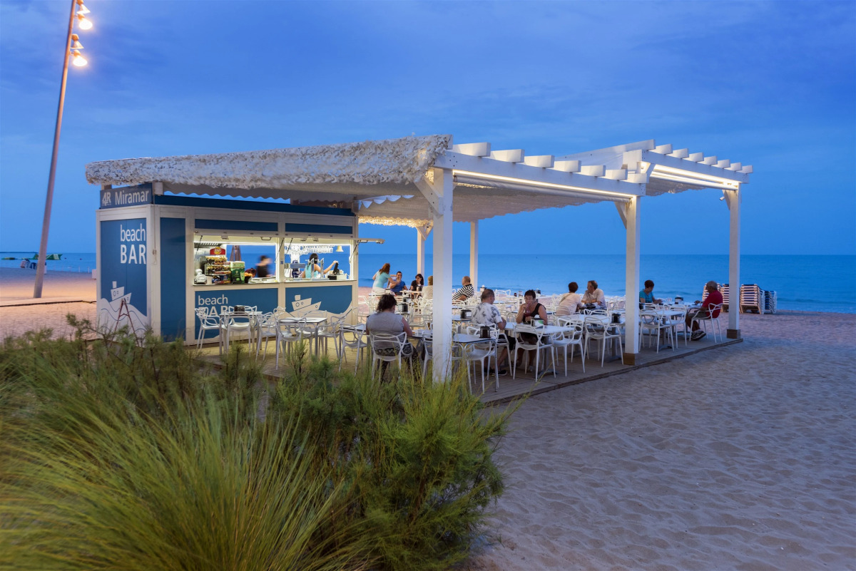 Отель 4R Miramar Calafell