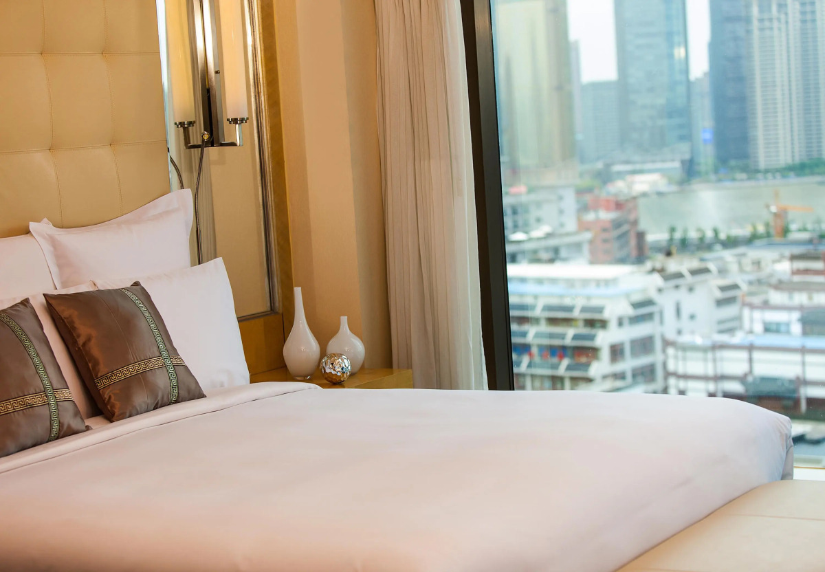 Отель Renaissance Shanghai Yu Garden