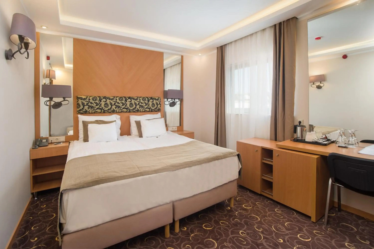 Отель Marmara Hotel Budapest