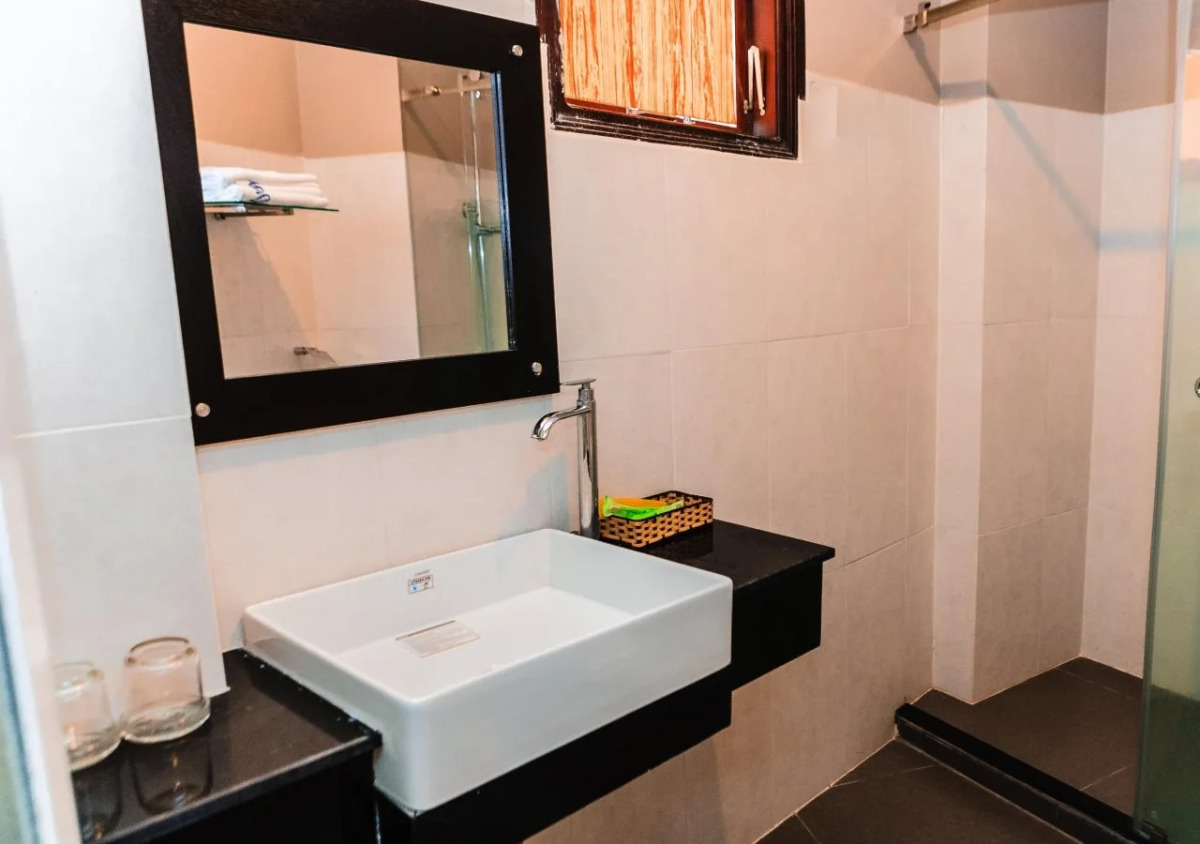 Cosmos Hotel Nha Trang