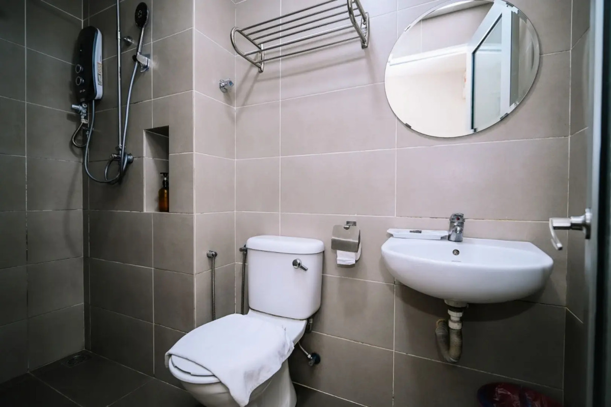 Worldview Grand Hotel