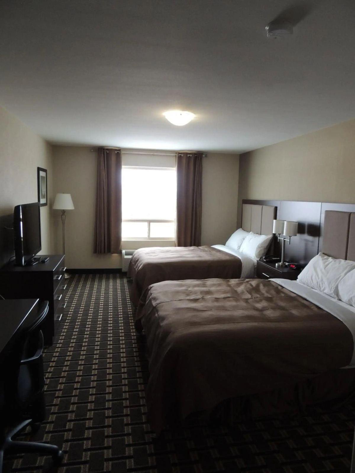 Carlyle Western Star Inn & Suites