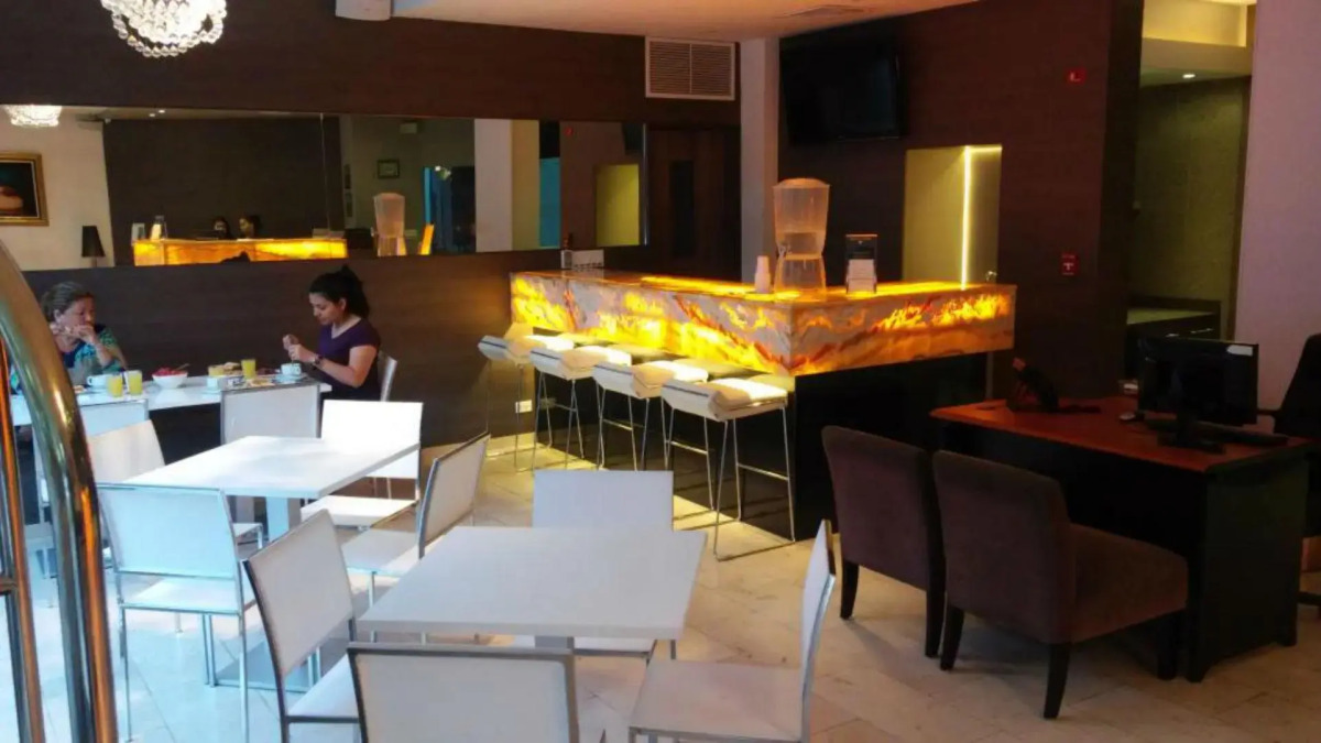 Hotel Suites Ambassador