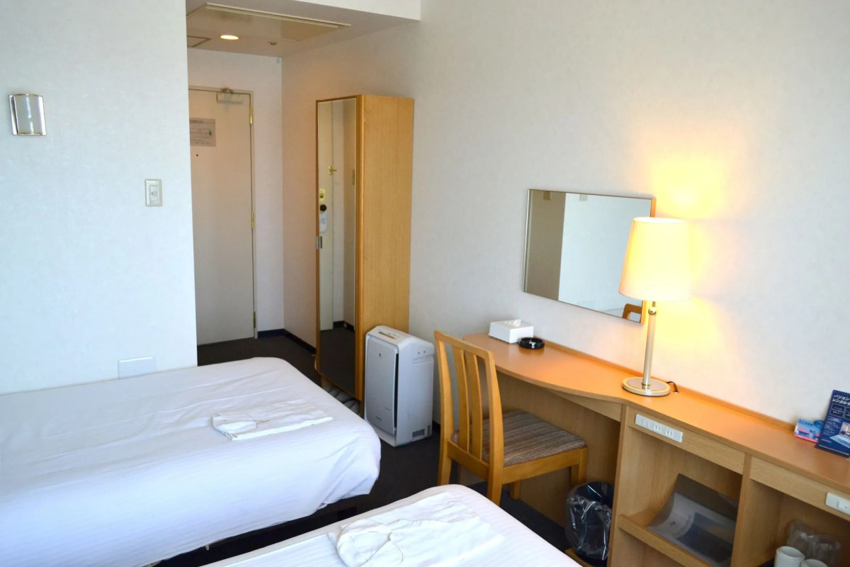 Hiyori Hotel Osaka Suminoekoen Station