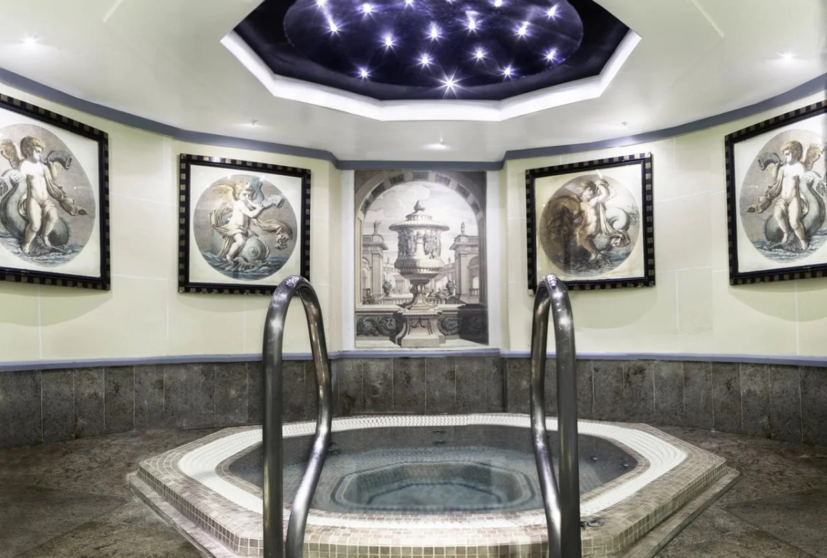 Leonardo Royal Hotel London City