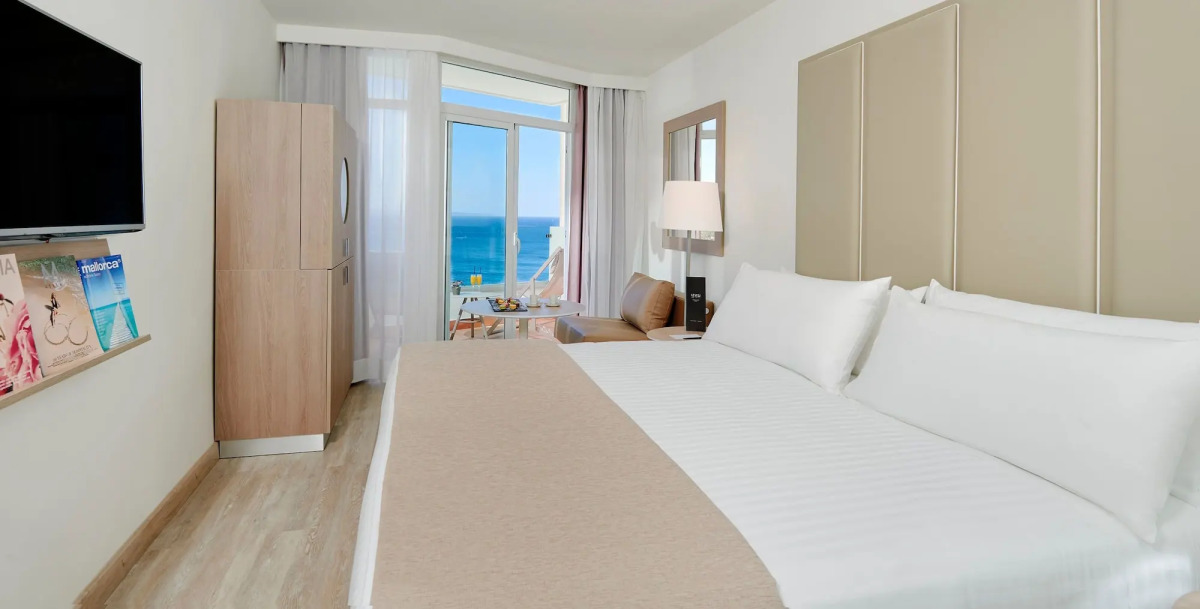 Отель Melia Calviá Beach