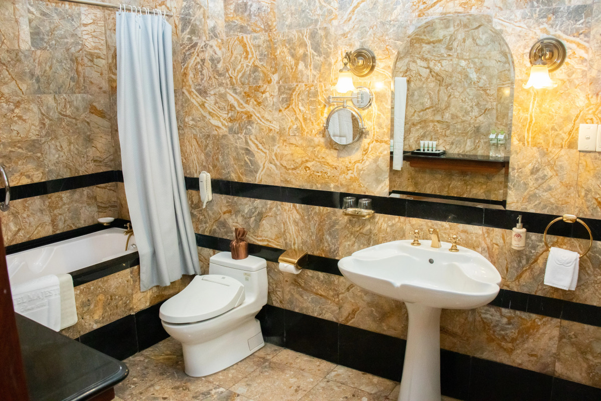 Hotel Majestic Saigon