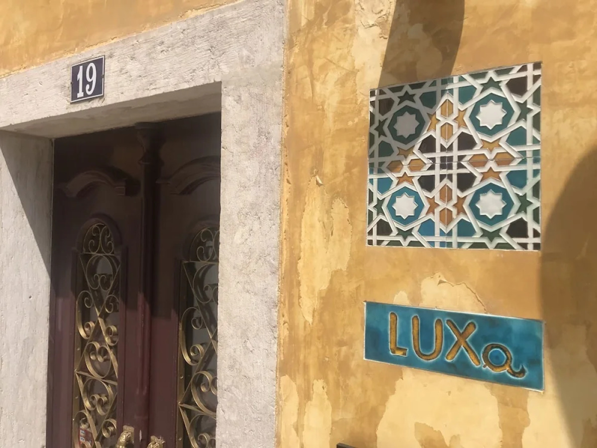 LUXa Charmhouse Hotel