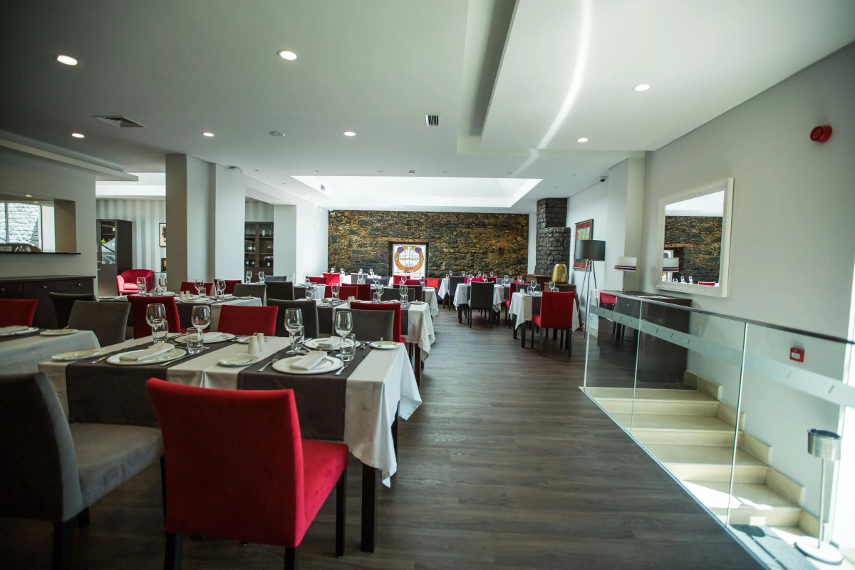 Santa Cruz Village Hotel