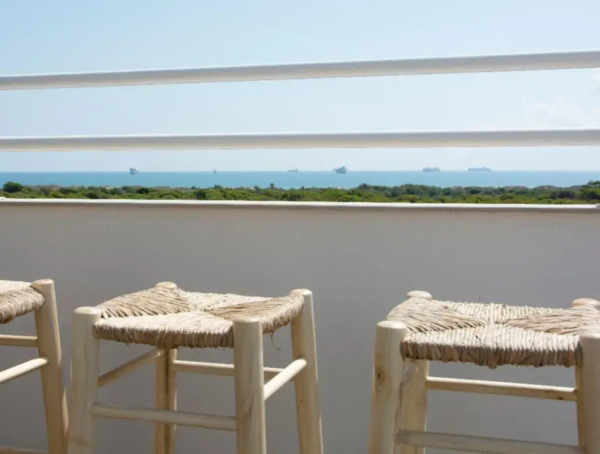 You & Co. Saler Beach Boutique Hotel