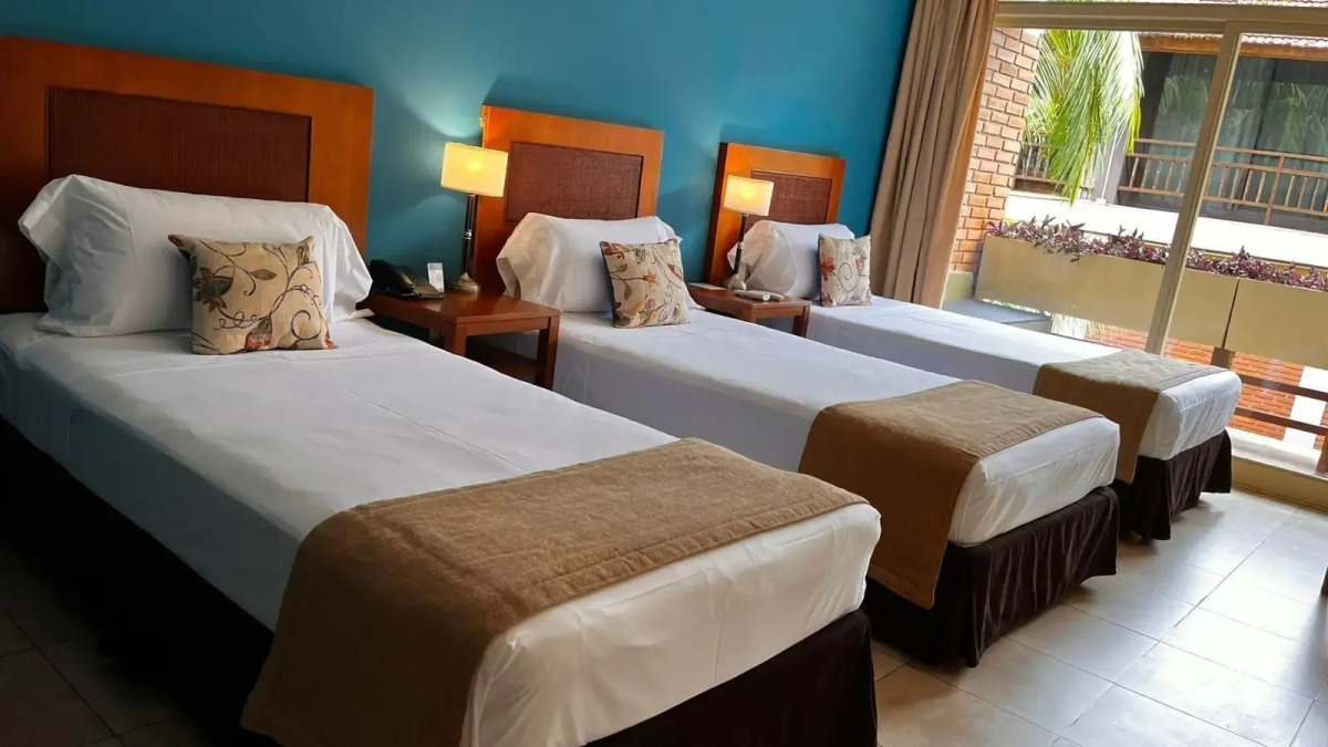 Raices Esturion Hotel