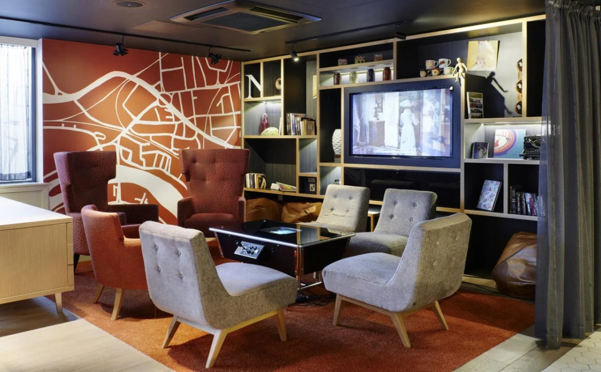 Holiday Inn London Brentford Lock by IHG