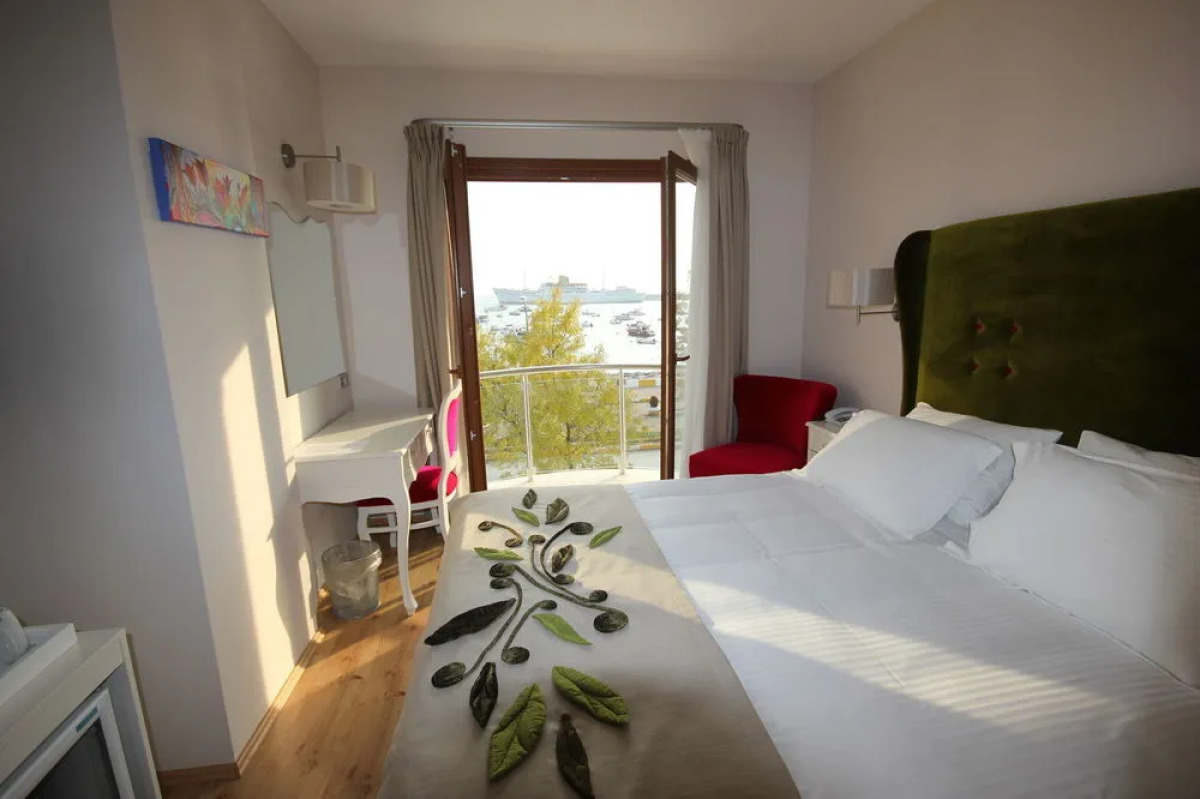 Отель Myla Hotel Tuzla