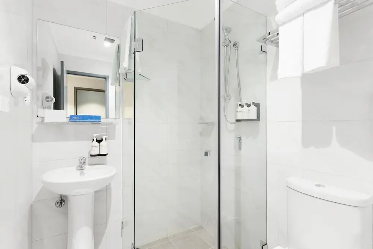 BreakFree on Broadway Sydney