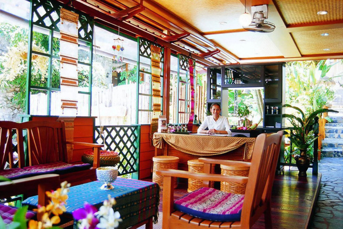 Royal Crown Hotel & Palm Spa Resort