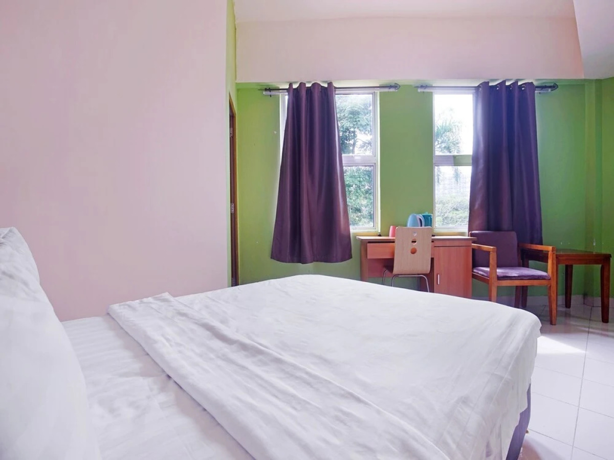 Hotel O Night Queen salak Tinggi