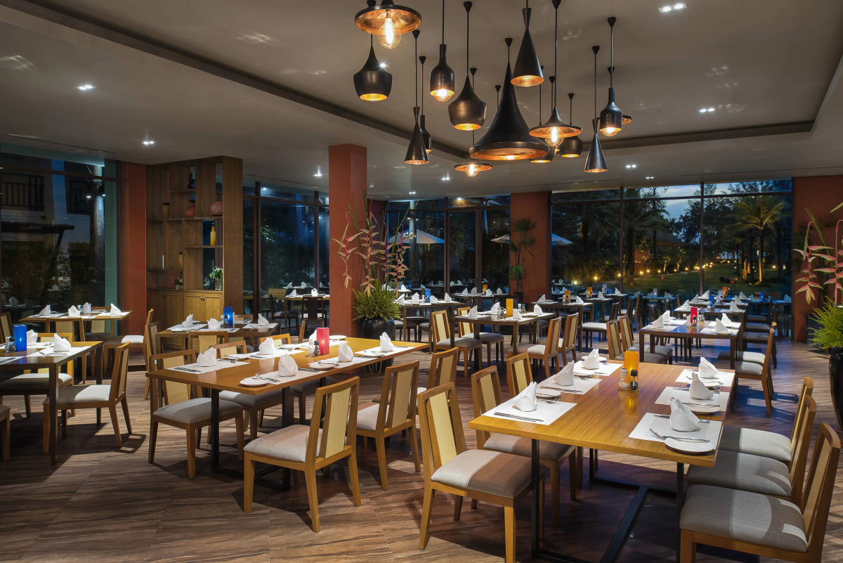 Outrigger Khao Lak Beach Resort