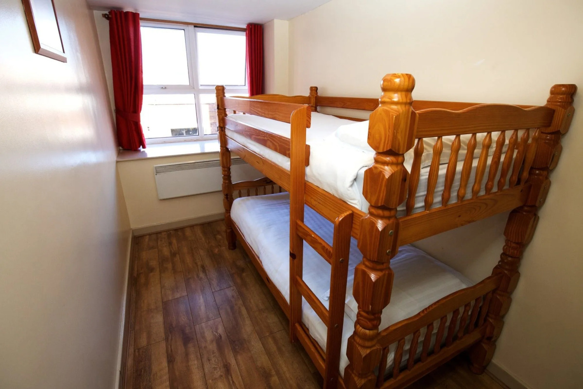 International Inn - Hostel