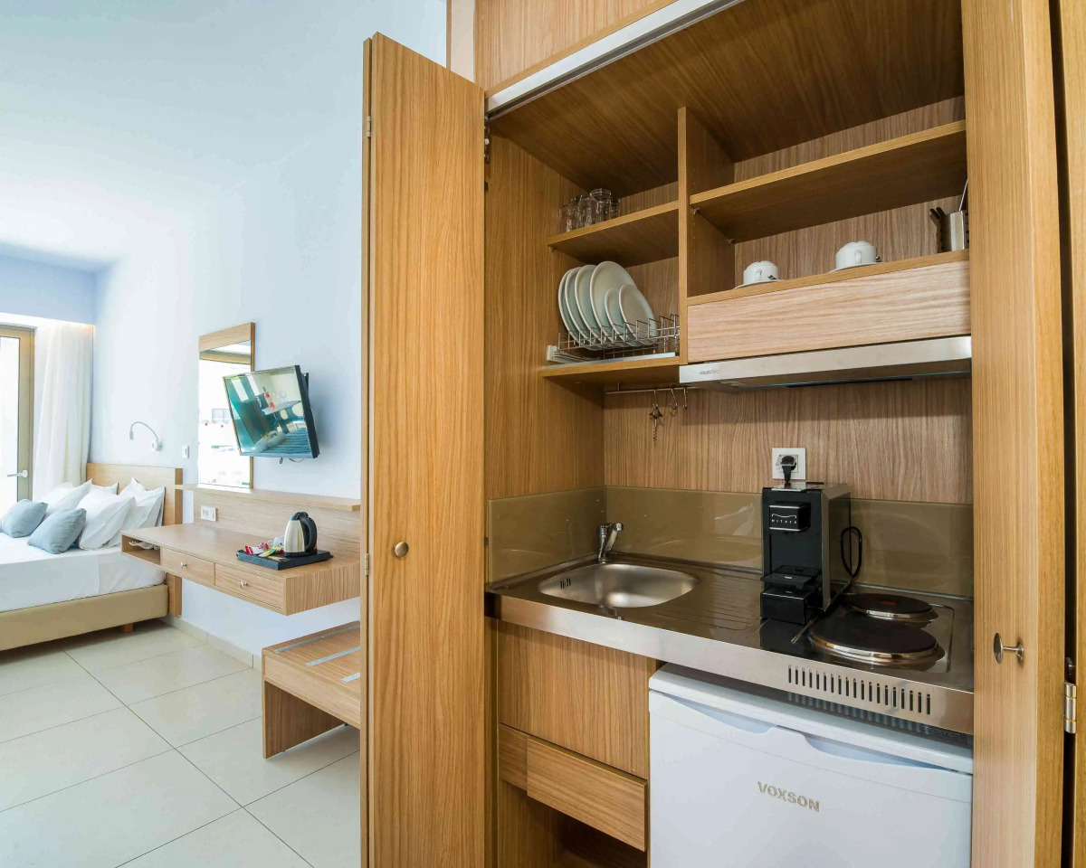 Kiani Beach Resort Family