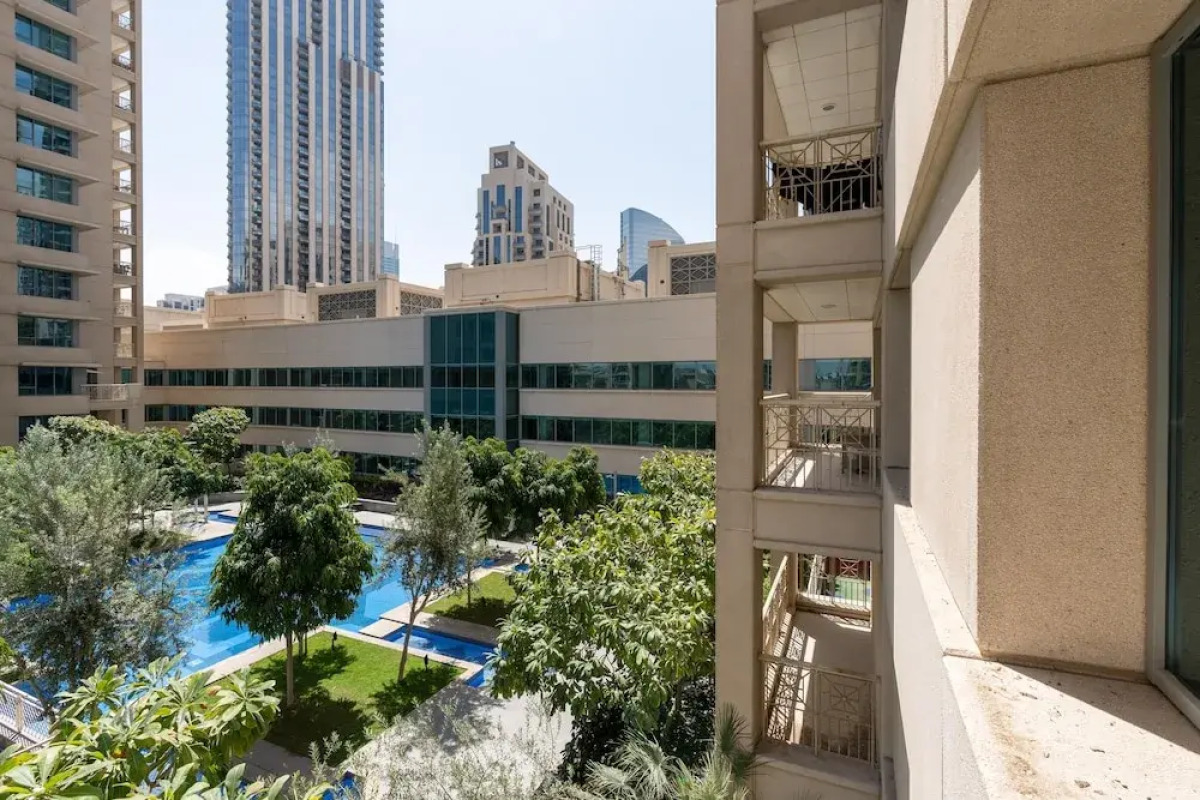 Lux BnB I 29 Burj BLVD I Pool Views