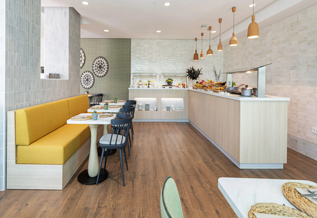 Отель Malaga Alameda Centro Affiliated by Meliá