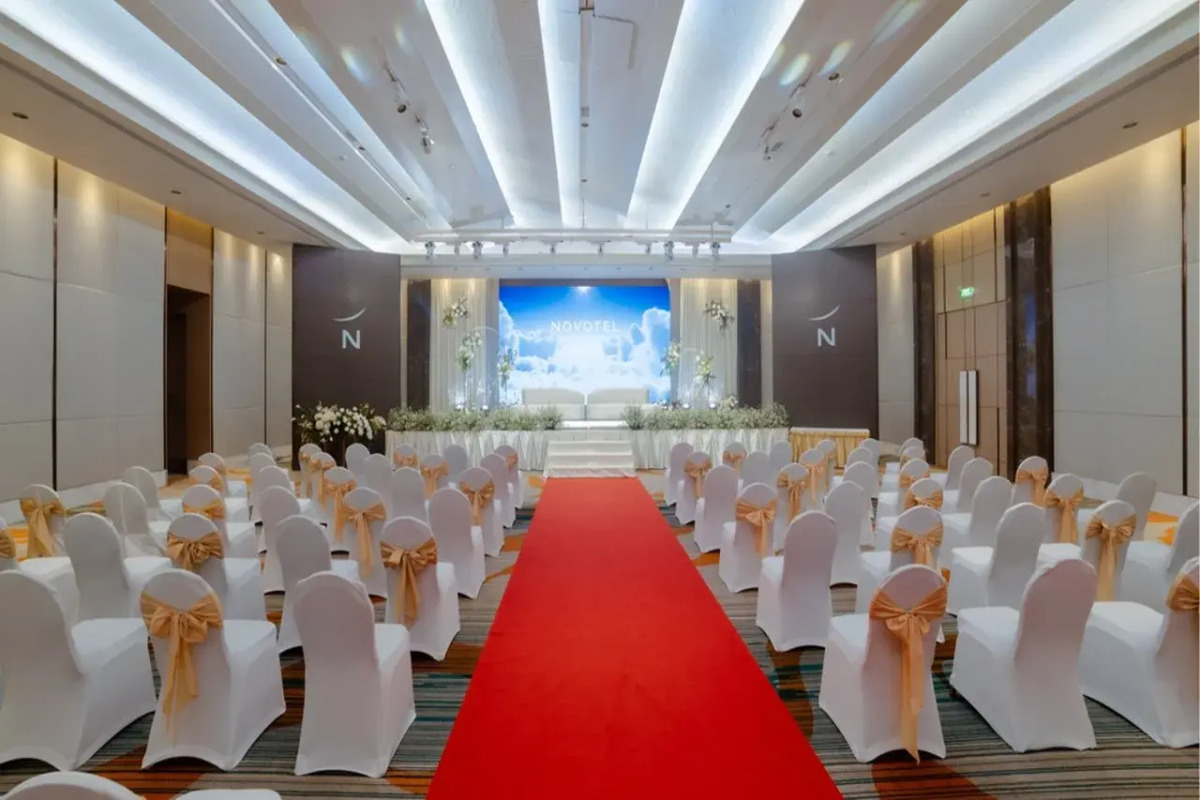 Novotel Phuket City Phokeethra Hotel