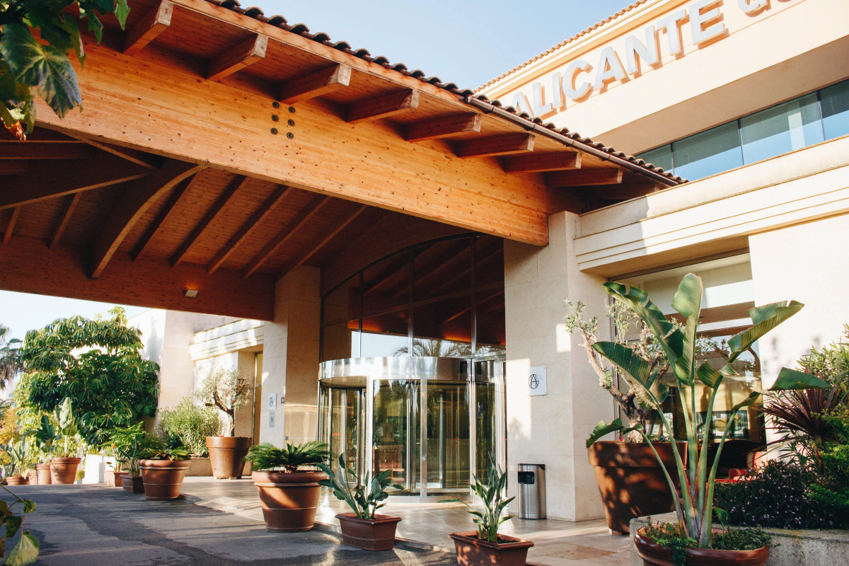 Отель Alicante Golf