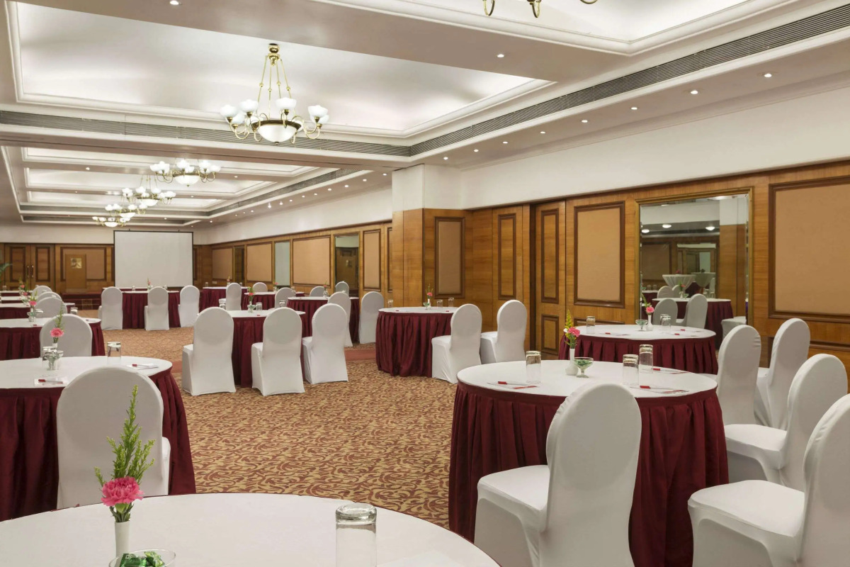 Ramada Plaza by Wyndham Palm Grove