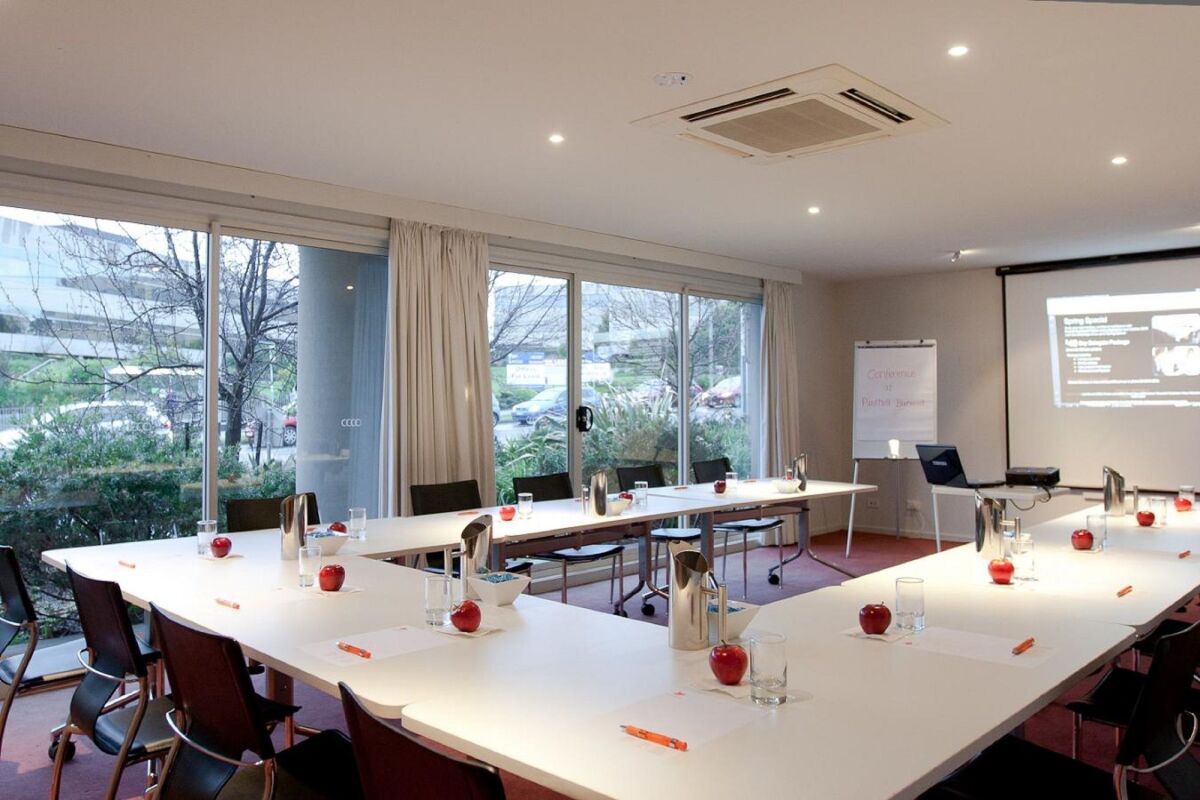 Burwood Serviced Apartments