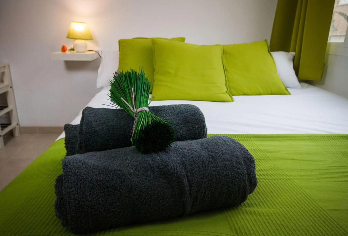 Holidays2Malaga Juan de Mena Apartments