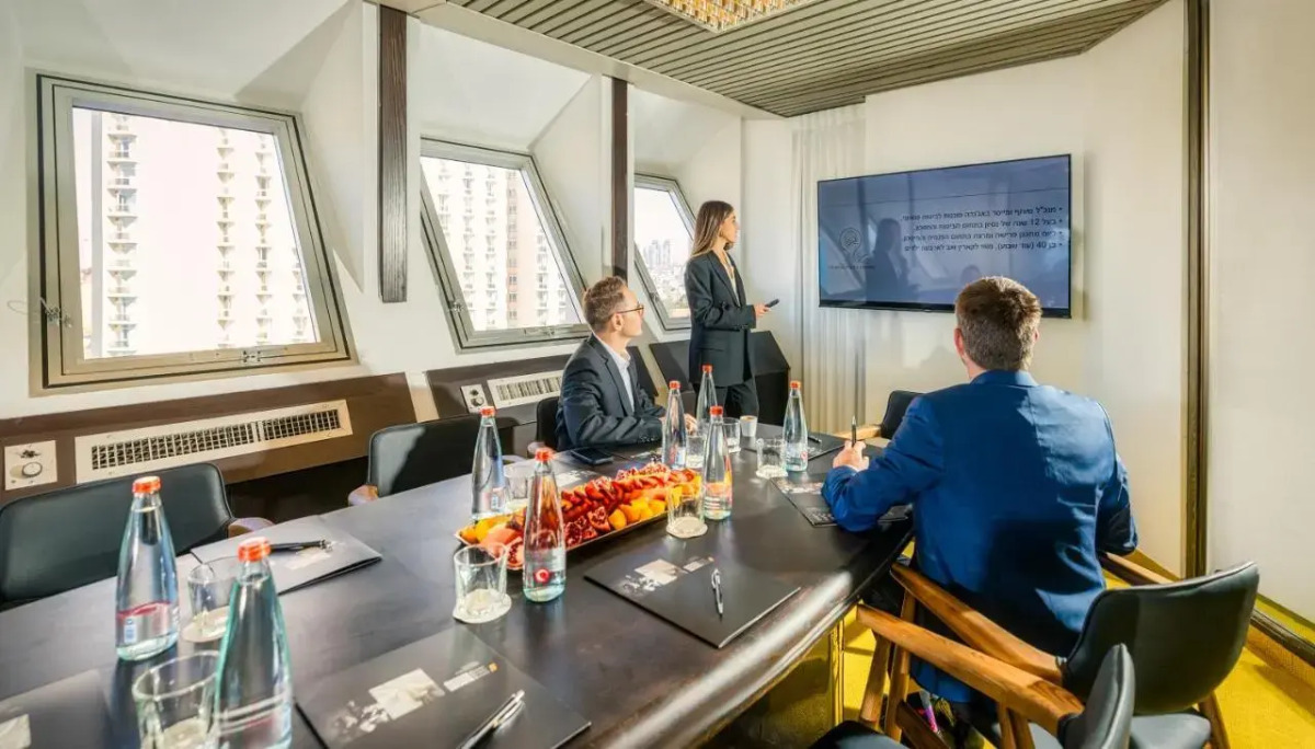 Brown Brut Seafront Hotel