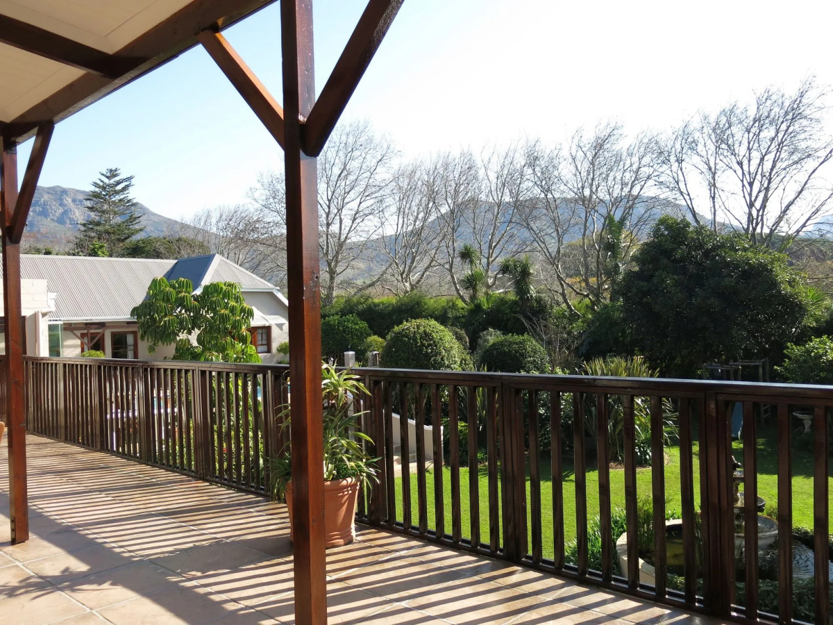 Summit Place Guest House