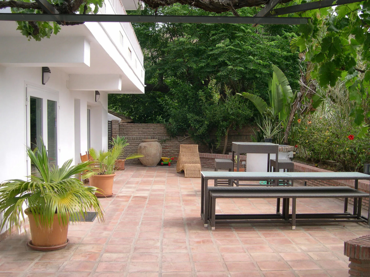 Apartamentos Turisticos La Mundial