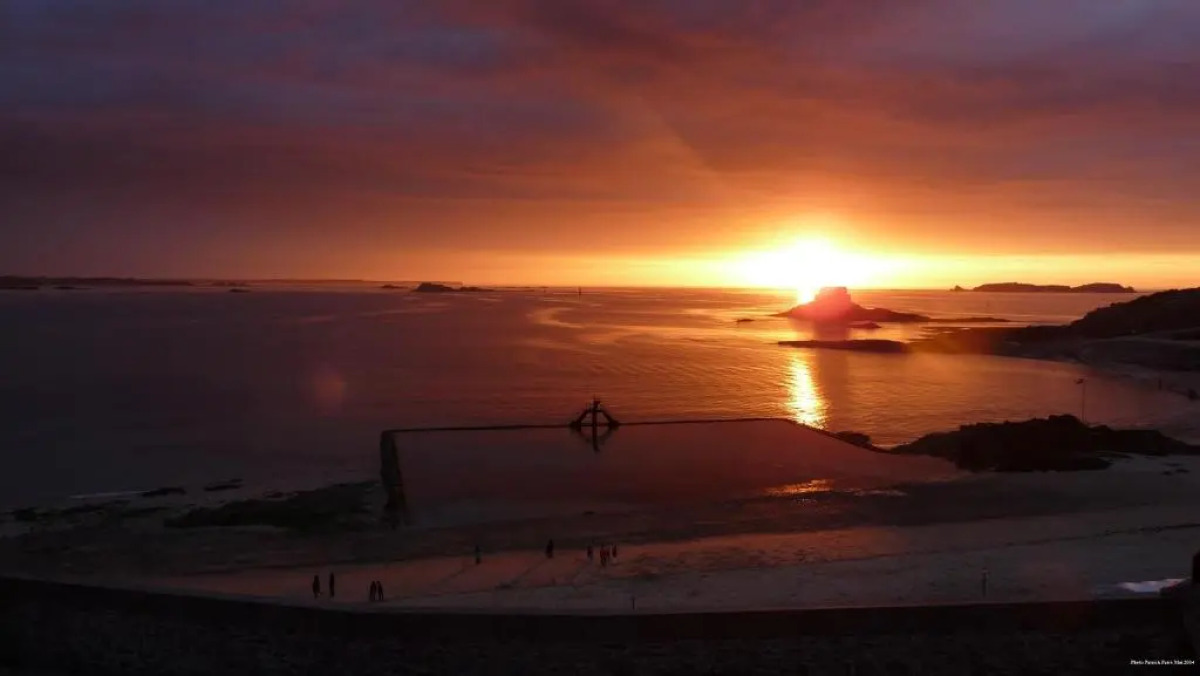 Hotel De La Porte Saint Pierre