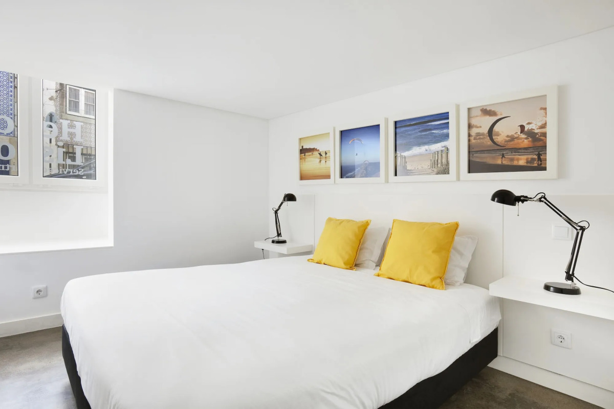 Hello Lisbon Santa Apolónia