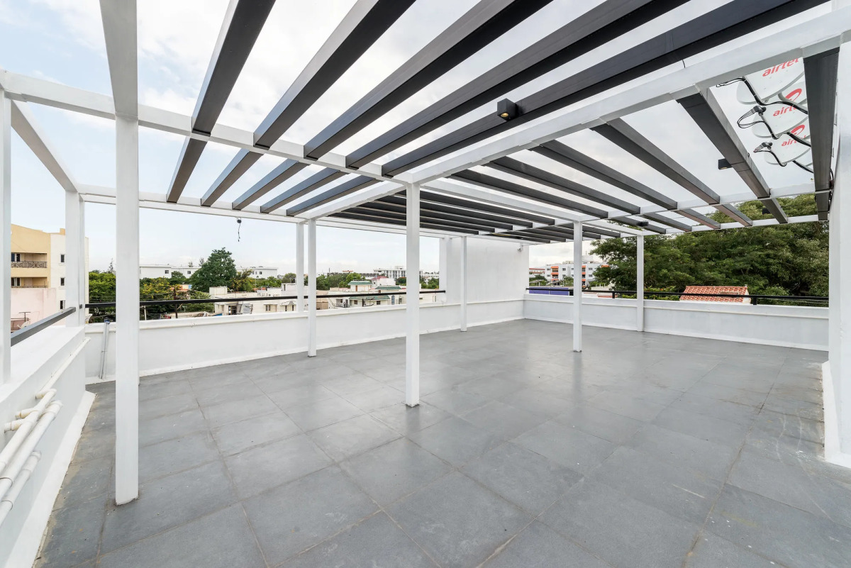 Treebo Premium Corner Stay