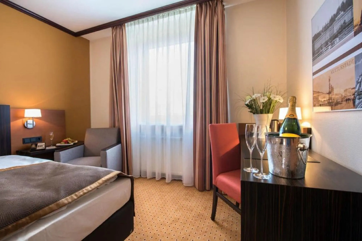 Trans World Hotel Donauwelle