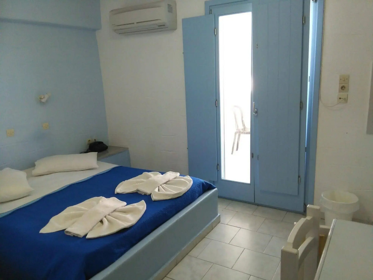 Stratos Studios & Apartments