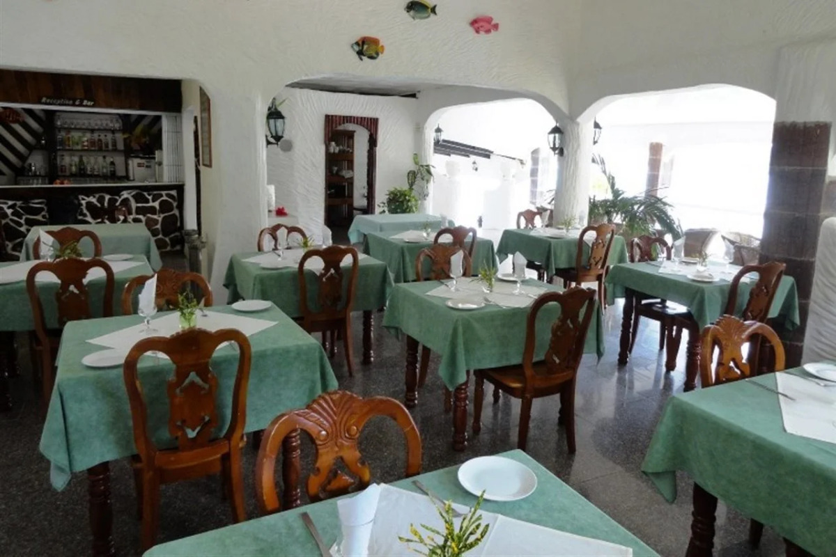 Lazare Picault Hotel