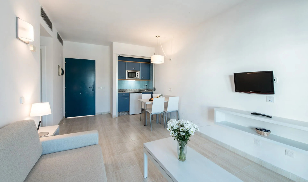 Отель THB Tropical Island Aparthotel