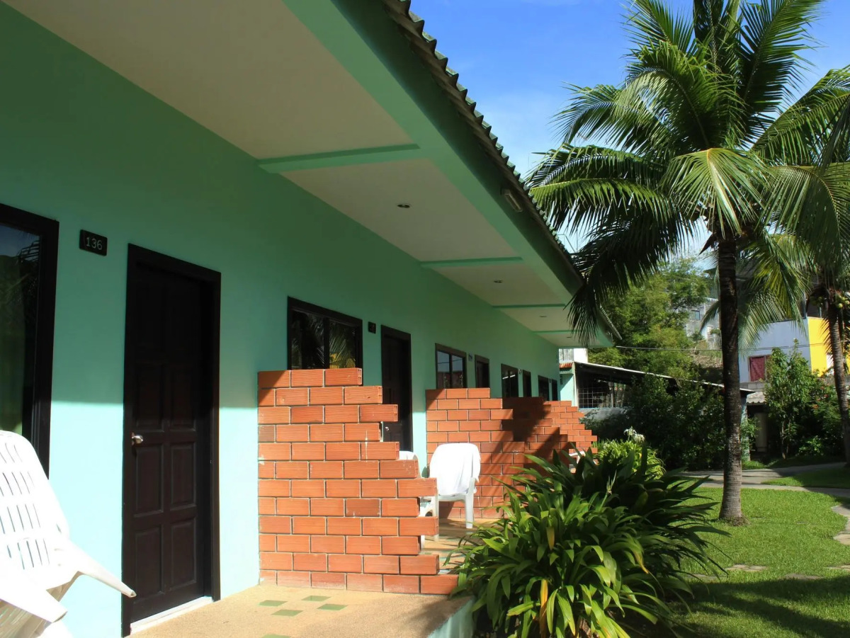 Baantonsai Garden Resort (SHA Extra Plus)