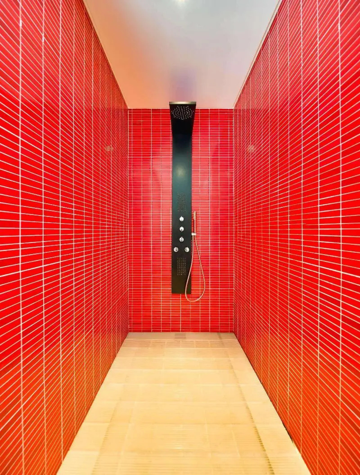 Four Views Monumental Lido