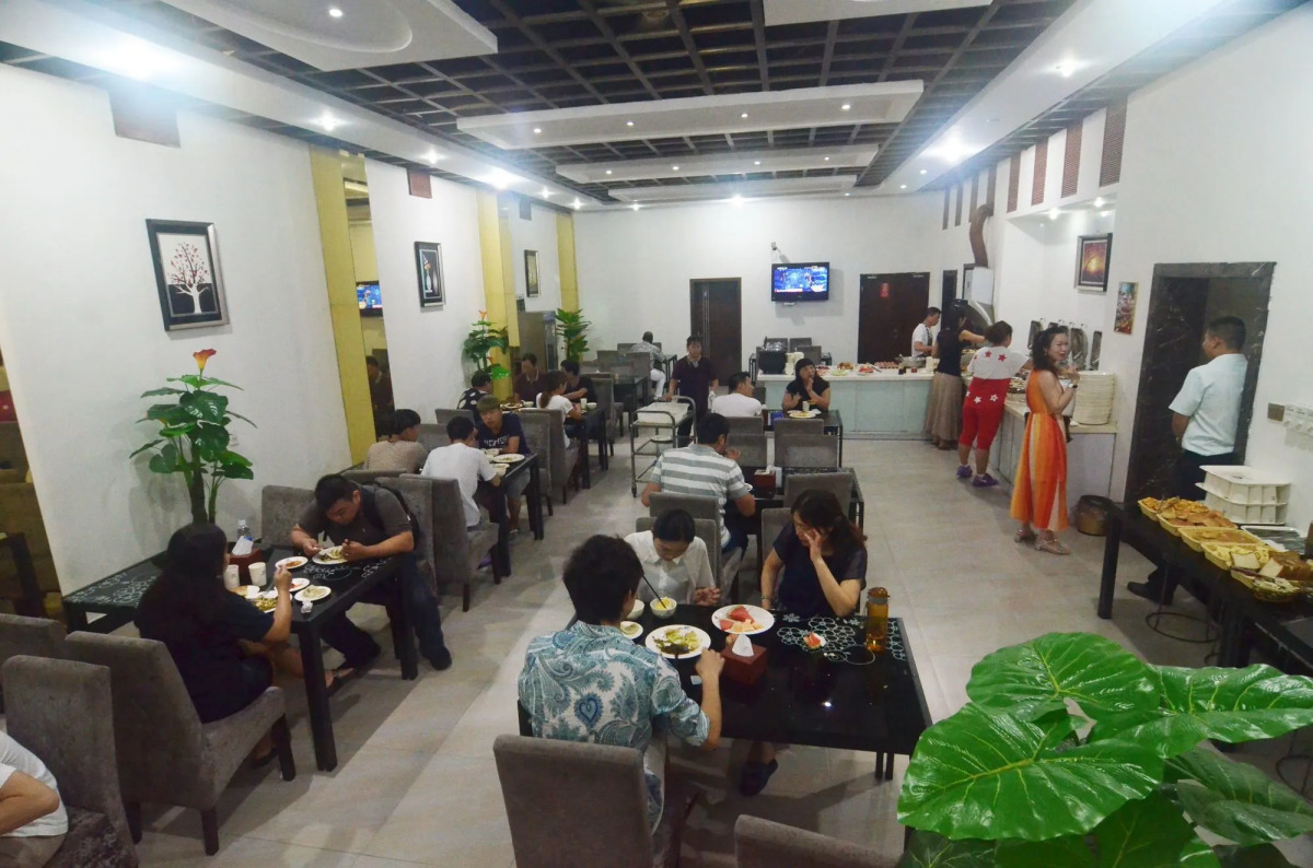 Yiwu Yuejia Business Hotel