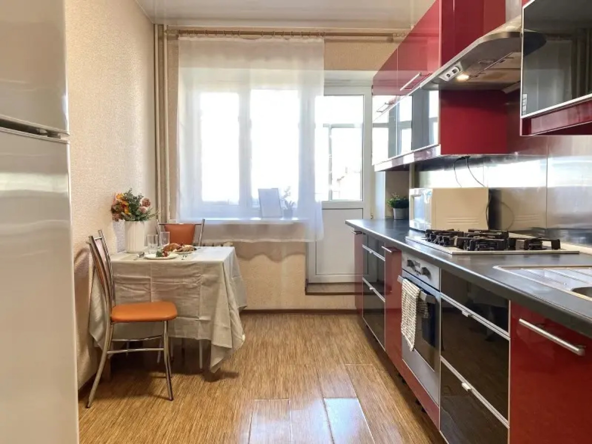 UT Меридианная 3